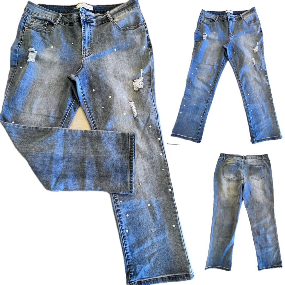 Distressed Faux Pearls Studs Light wash Jeans Sz 16